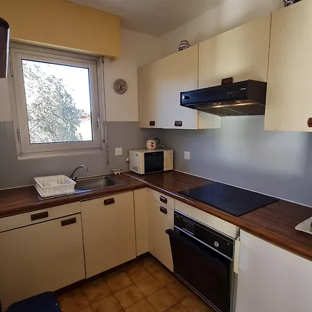 2 Pieces Climatise, Parking, Centre Sainte-maxime, Proche Plages - Fr-1-780-54 Сент-Максим